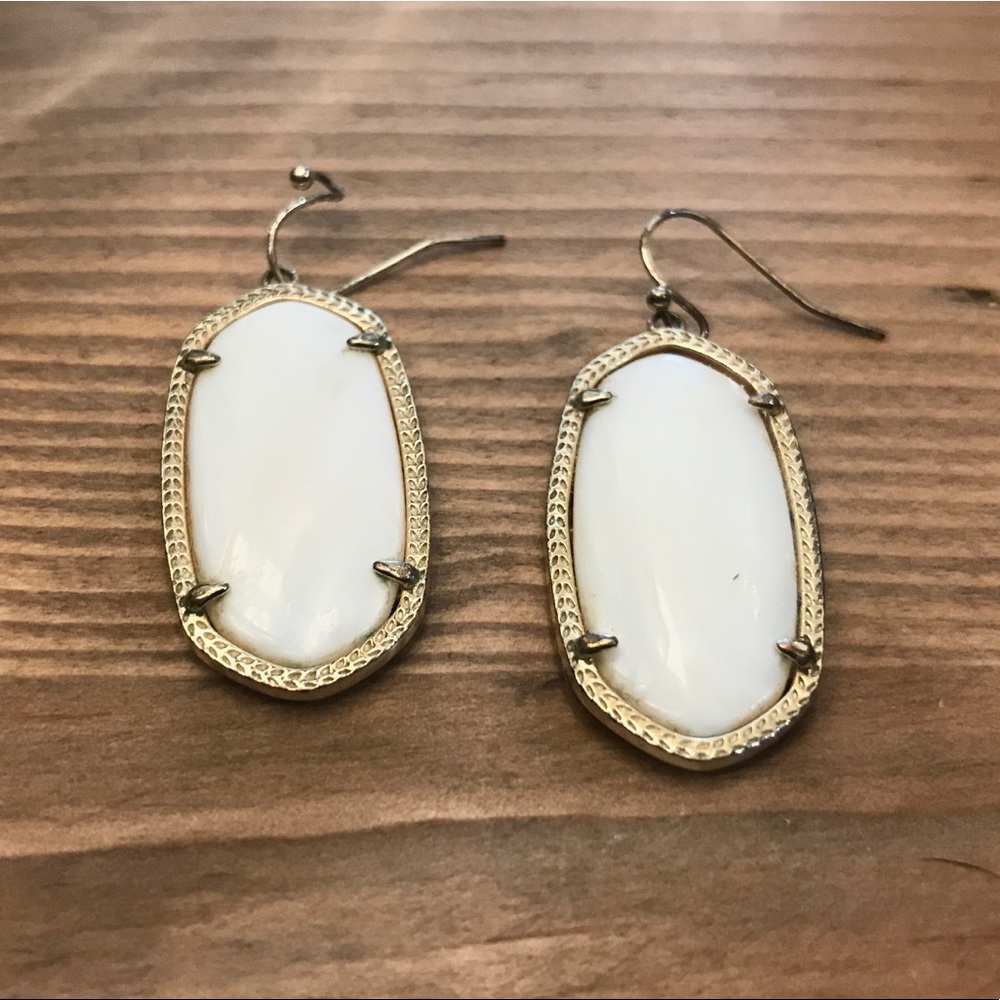 Kendra Scott Earrings - white
